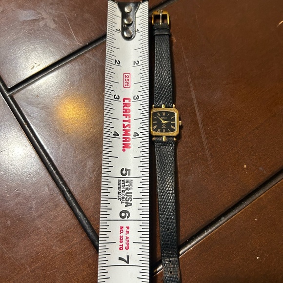 Gucci Vintage Gold-Plated Square Stack Black Dial Quartz Watch ‘Authentic’ - Picture 7 of 10